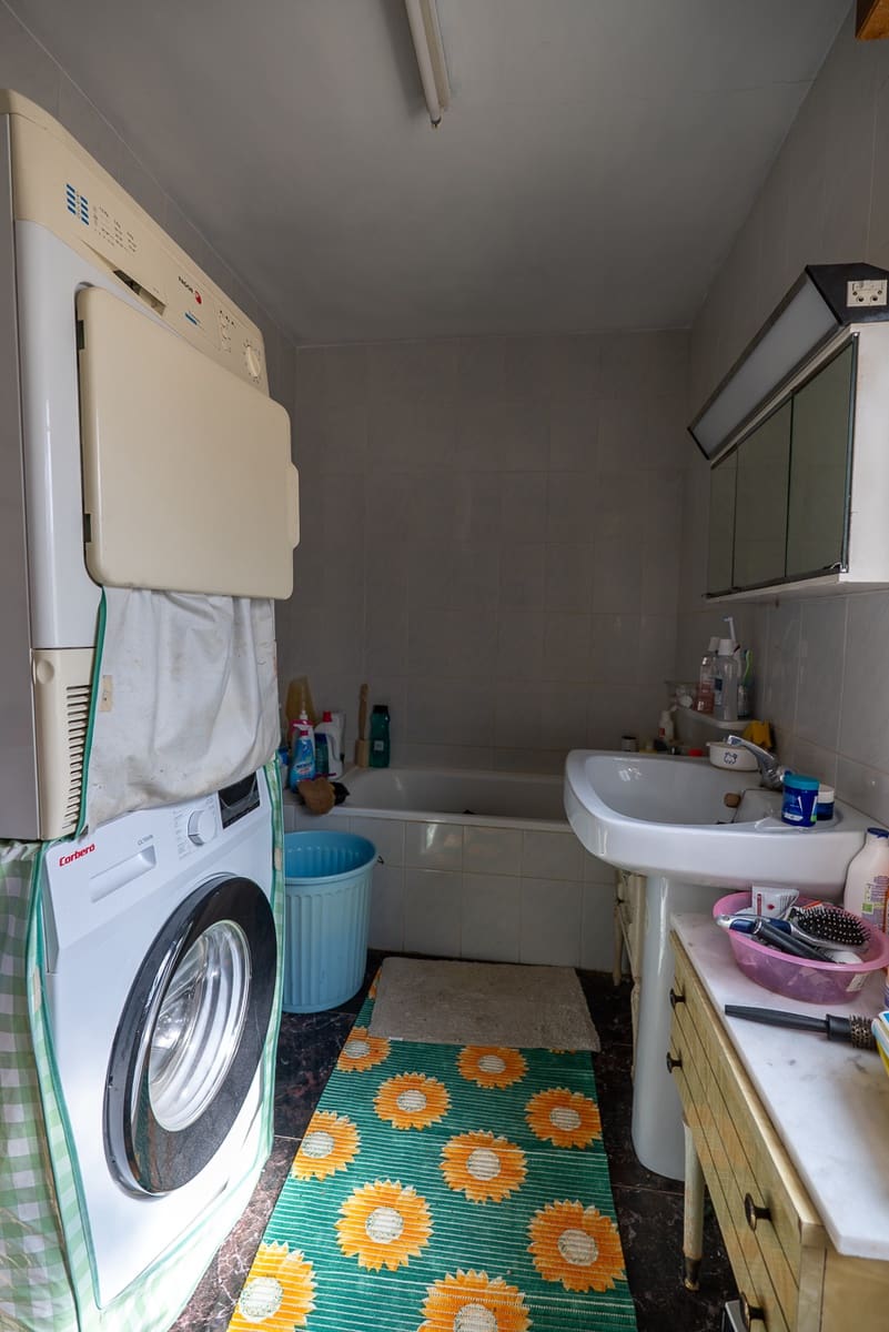 3 bedroom Finca/Country House for sale in Pinoso with pool - € 145,000 (Ref: 9128897)