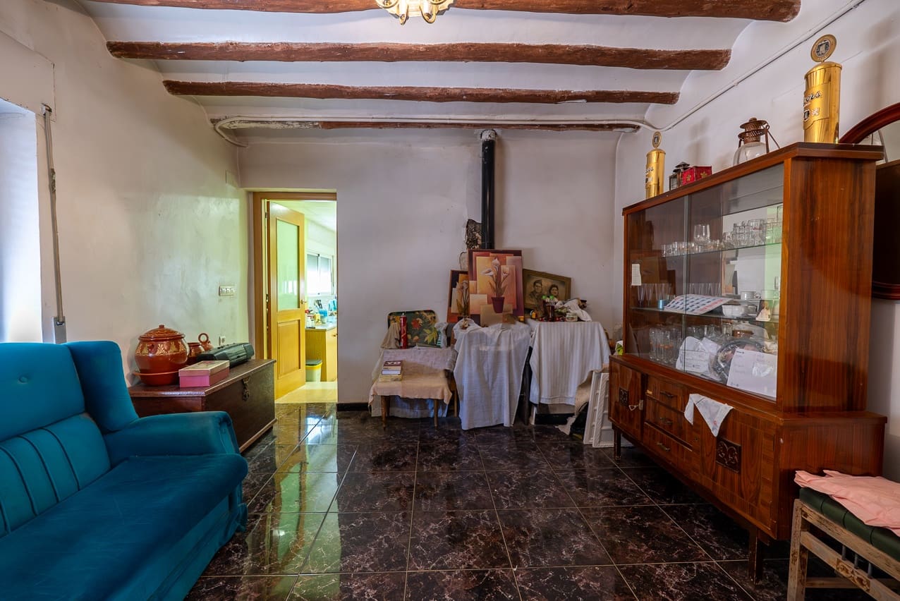 3 bedroom Finca/Country House for sale in Pinoso with pool - € 145,000 (Ref: 9128897)