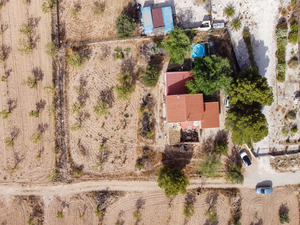 3 bedroom Finca/Country House for sale in Pinoso with pool - € 145,000 (Ref: 9128897)