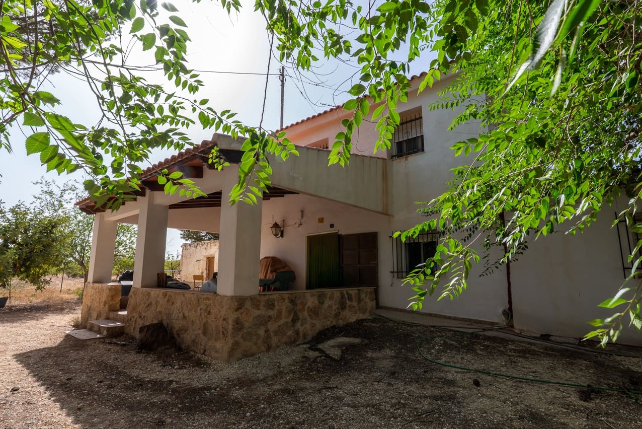 3 bedroom Finca/Country House for sale in Pinoso with pool - € 145,000 (Ref: 9128897)