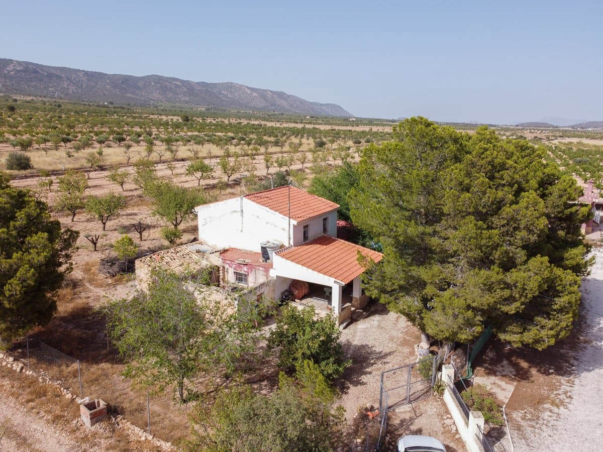 3 sovrum Finca/Hus på landet till salu i Pinoso med pool - 159 000 € (Ref: 9128897)