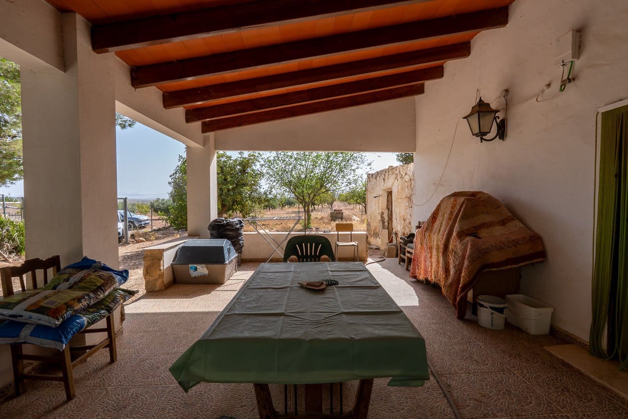 3 sovrum Finca/Hus på landet till salu i Pinoso med pool - 159 000 € (Ref: 9128897)