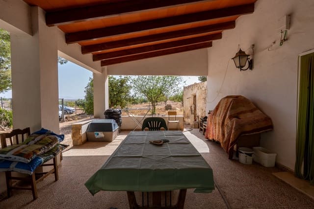 3 bedroom Finca/Country House for sale in Pinoso with pool - € 159,000 (Ref: 9128897)