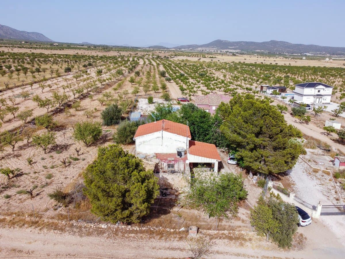 3 sovrum Finca/Hus på landet till salu i Pinoso med pool - 159 000 € (Ref: 9128897)
