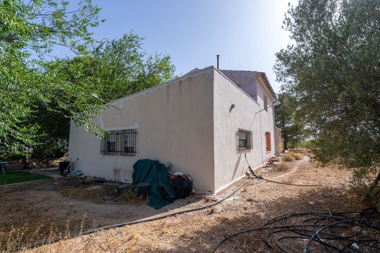 3 sovrum Finca/Hus på landet till salu i Pinoso med pool - 159 000 € (Ref: 9128897)