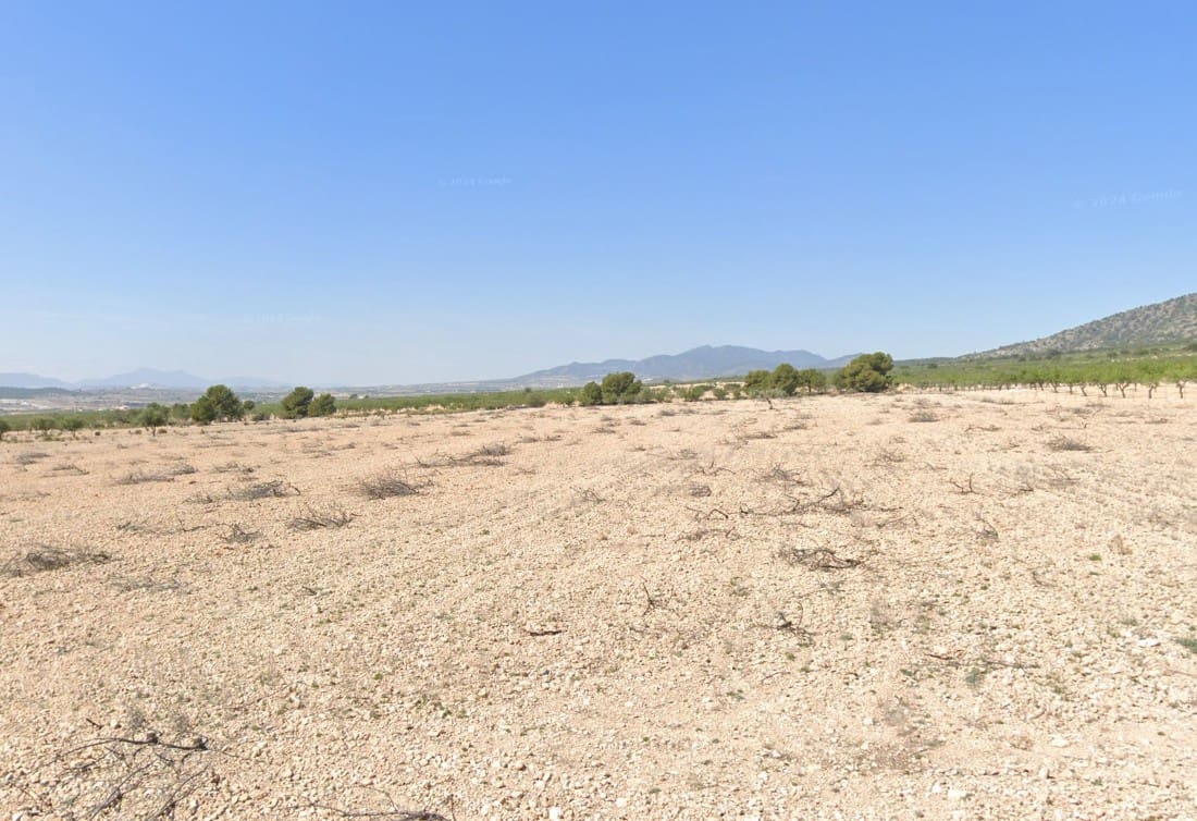 Grunde uden byggetilladelser til salg i Lel - € 75.000 (Ref: 9144042)