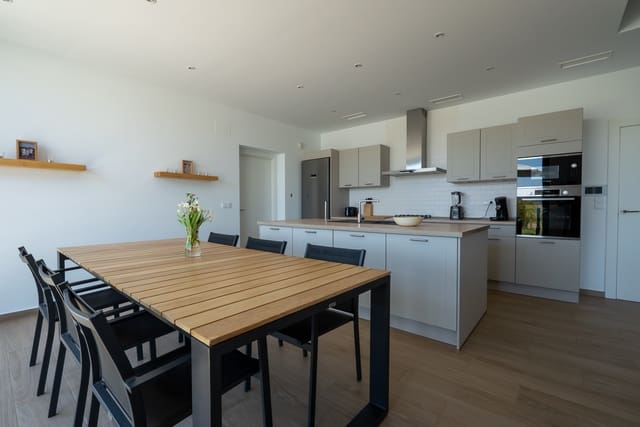 4 soveværelse Villa til salg i Lel, Pinoso med swimmingpool - € 669.950 (Ref: 9150973)