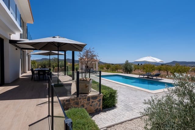 4 soveværelse Villa til salg i Lel, Pinoso med swimmingpool - € 669.950 (Ref: 9150973)