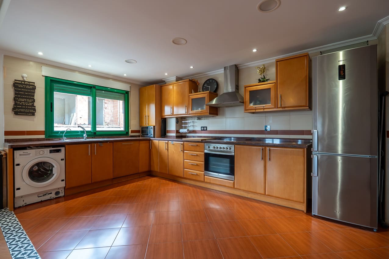 3 quarto Apartamento para venda em Pinoso com piscina - 149 950 € (Ref: 9158830)