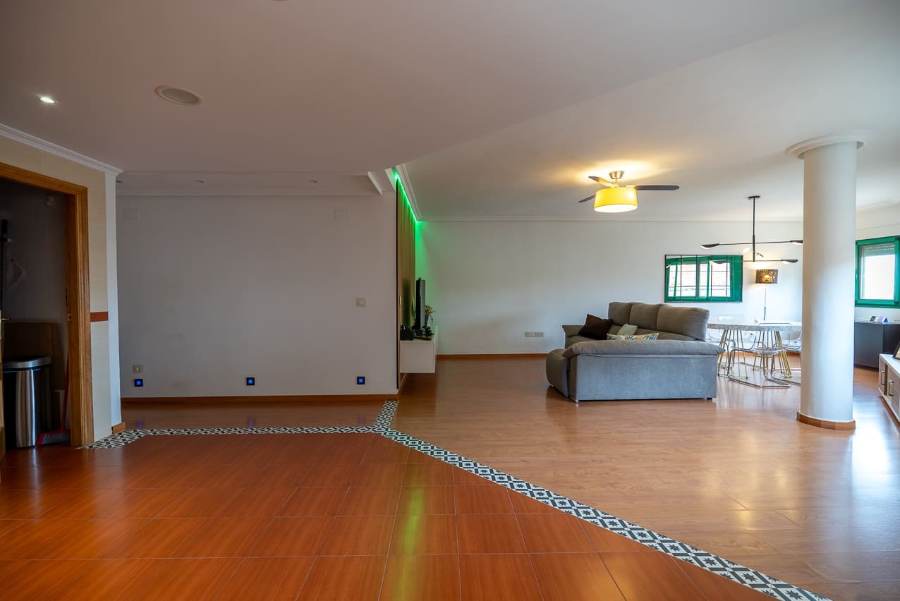 3 quarto Apartamento para venda em Pinoso com piscina - 149 950 € (Ref: 9158830)