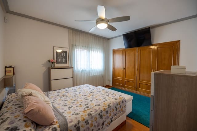 3 quarto Apartamento para venda em Pinoso com piscina - 149 950 € (Ref: 9158830)