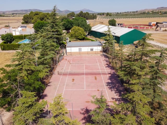 3 soveværelse Finca/Landehus til salg i Yecla med swimmingpool - € 210.000 (Ref: 9160353)