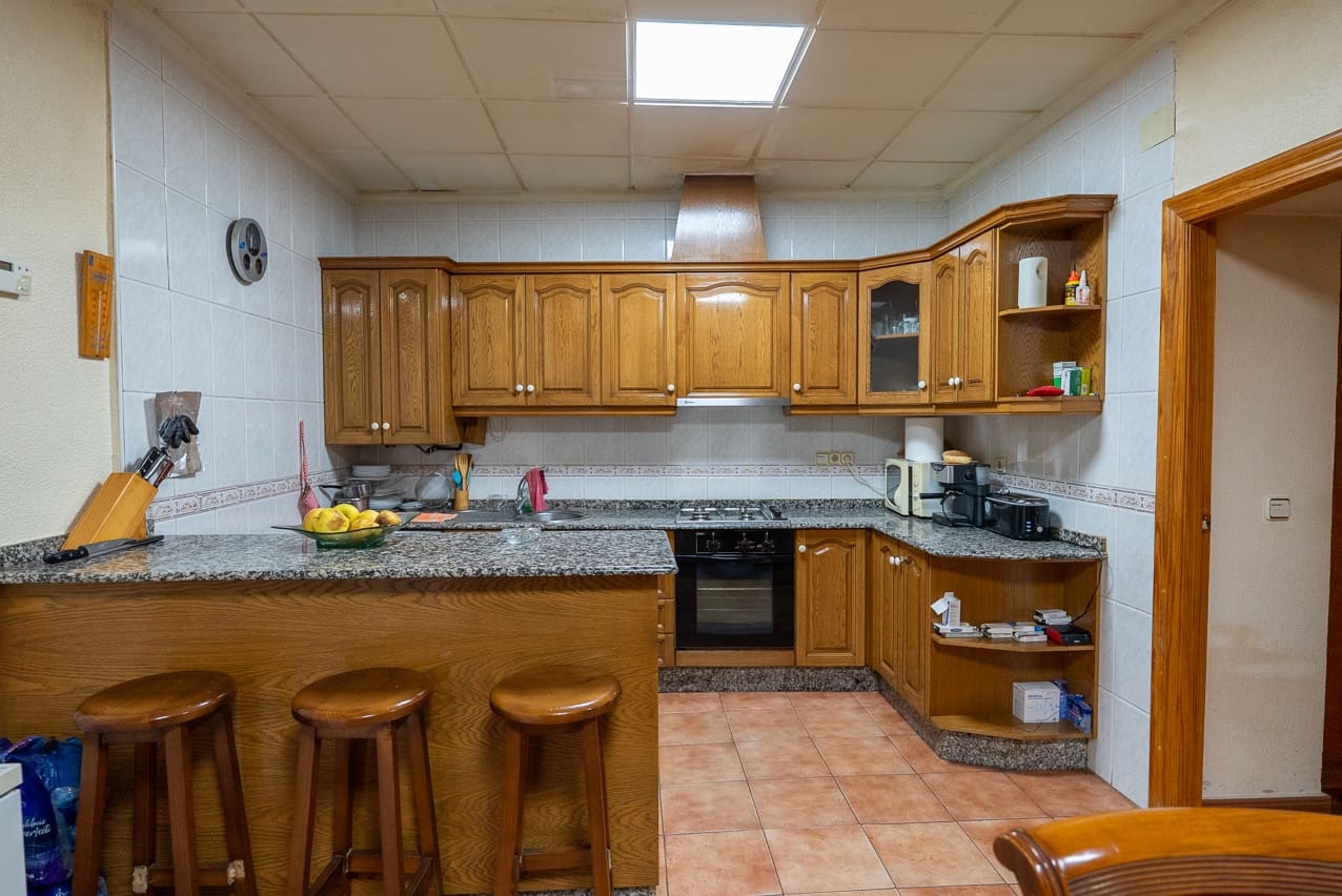 3 soveværelse Finca/Landehus til salg i Yecla med swimmingpool - € 210.000 (Ref: 9160353)