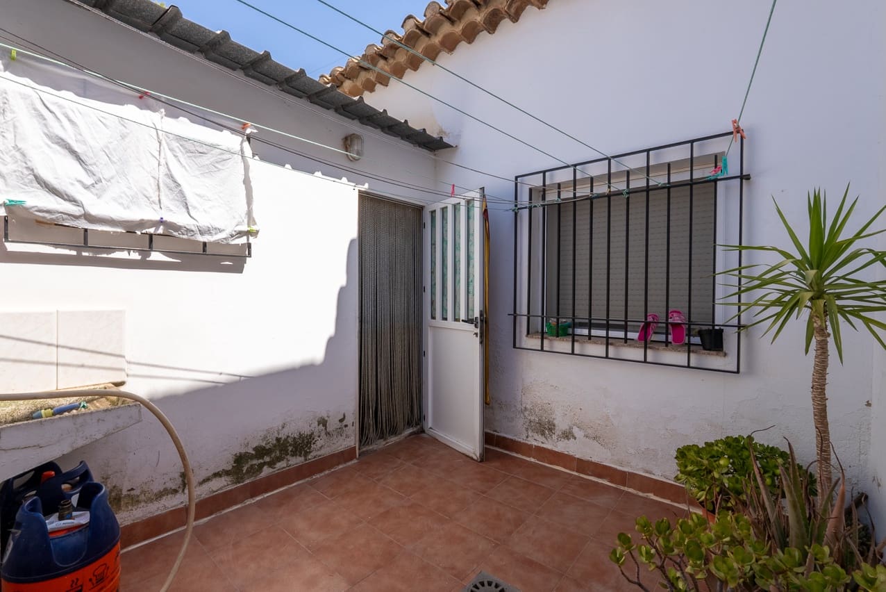 3 soveværelse Finca/Landehus til salg i Yecla med swimmingpool - € 210.000 (Ref: 9160353)