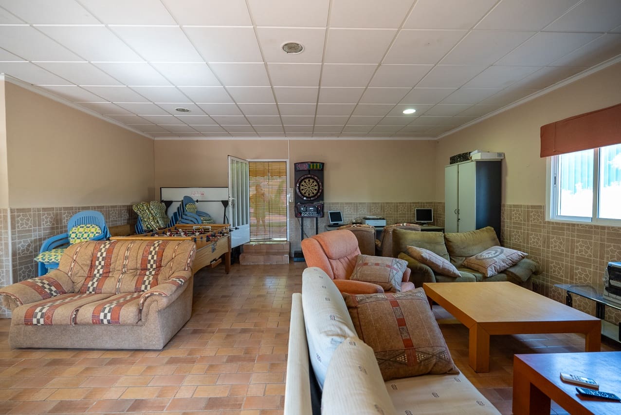 3 soveværelse Finca/Landehus til salg i Yecla med swimmingpool - € 210.000 (Ref: 9160353)