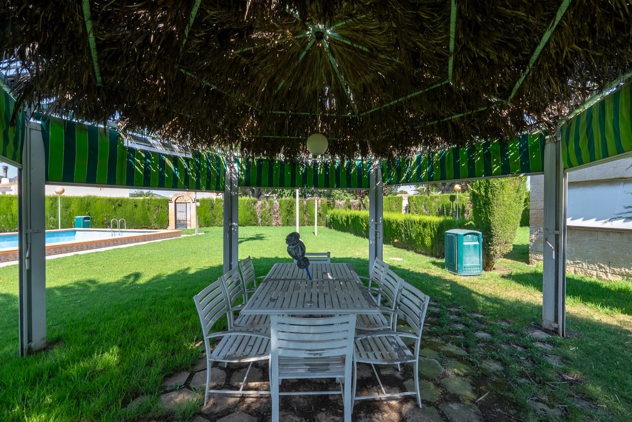 3 soveværelse Finca/Landehus til salg i Yecla med swimmingpool - € 210.000 (Ref: 9160353)