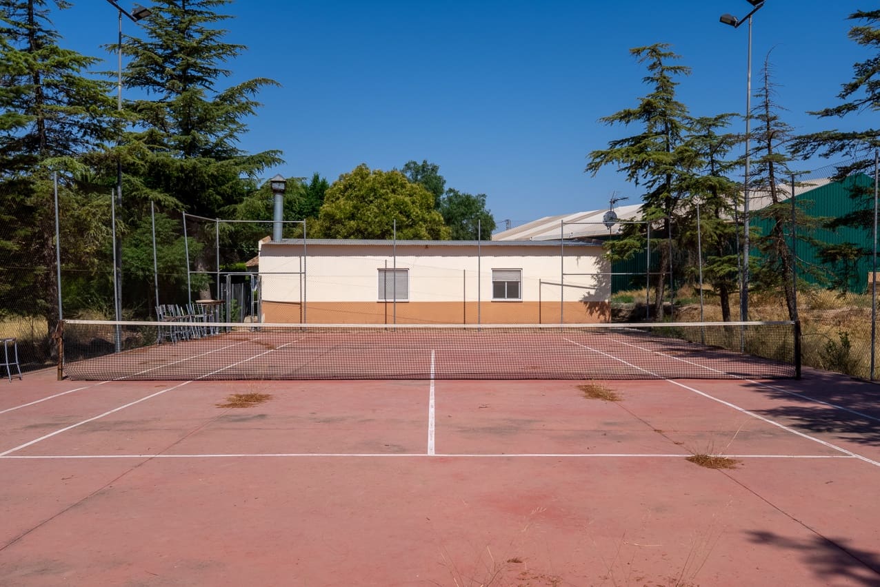 3 soveværelse Finca/Landehus til salg i Yecla med swimmingpool - € 210.000 (Ref: 9160353)