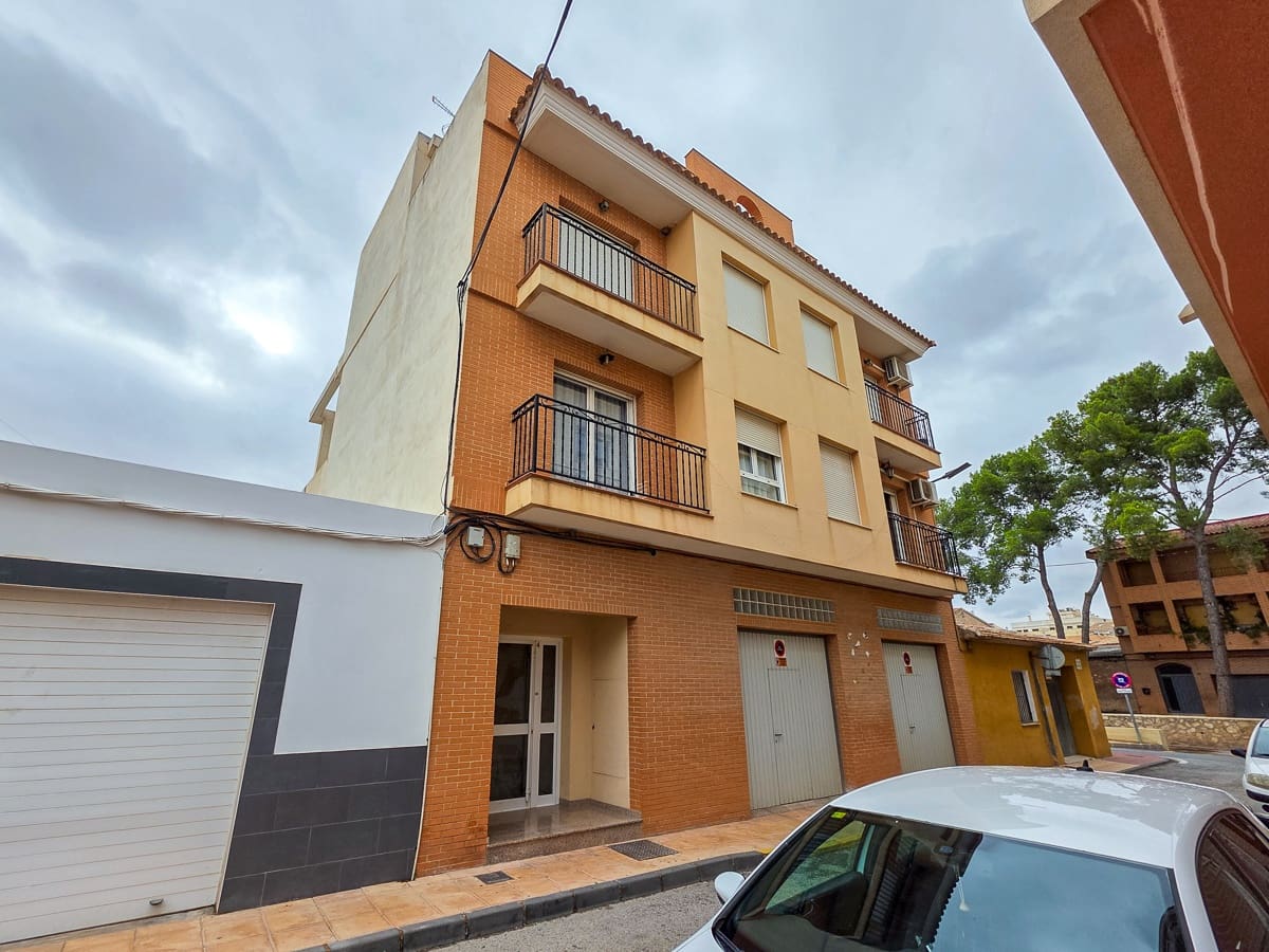 4 quarto Apartamento para venda em Pinoso com piscina - 149 950 € (Ref: 9160558)