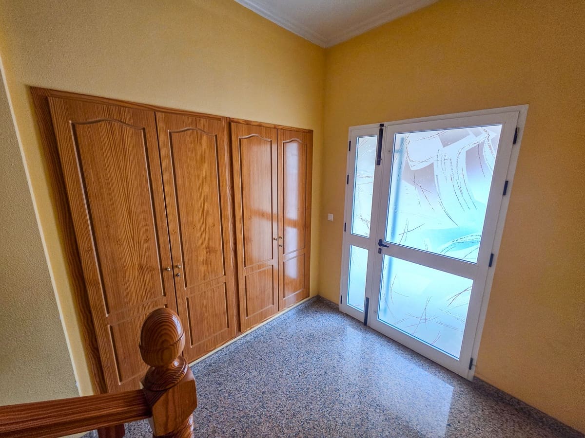 4 quarto Apartamento para venda em Pinoso com piscina - 149 950 € (Ref: 9160558)