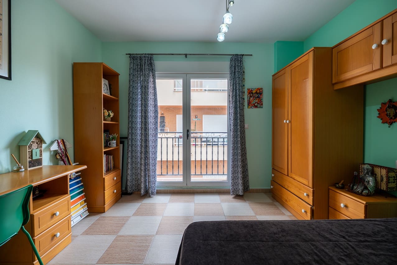 4 quarto Apartamento para venda em Pinoso com piscina - 149 950 € (Ref: 9160558)