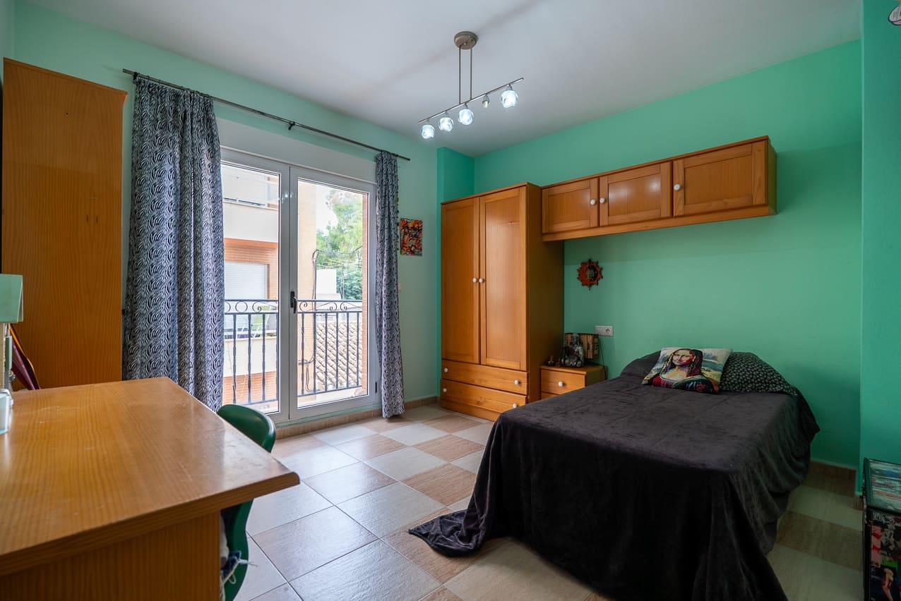 4 quarto Apartamento para venda em Pinoso com piscina - 149 950 € (Ref: 9160558)