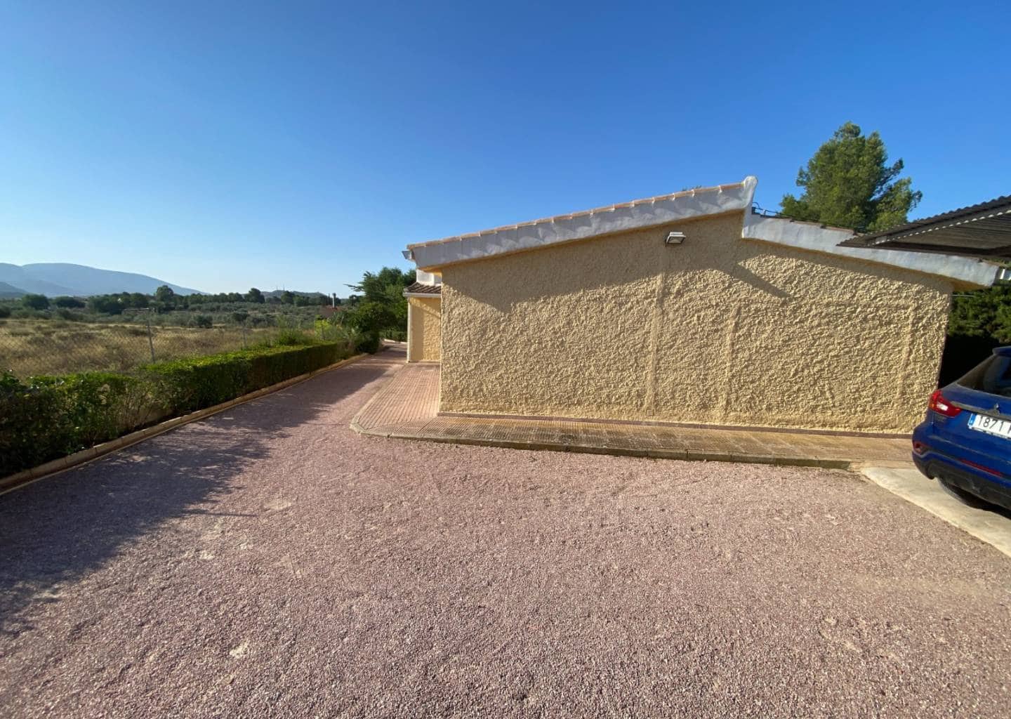 5 sovrum Villa till salu i Sax med pool - 299 995 € (Ref: 9184678)