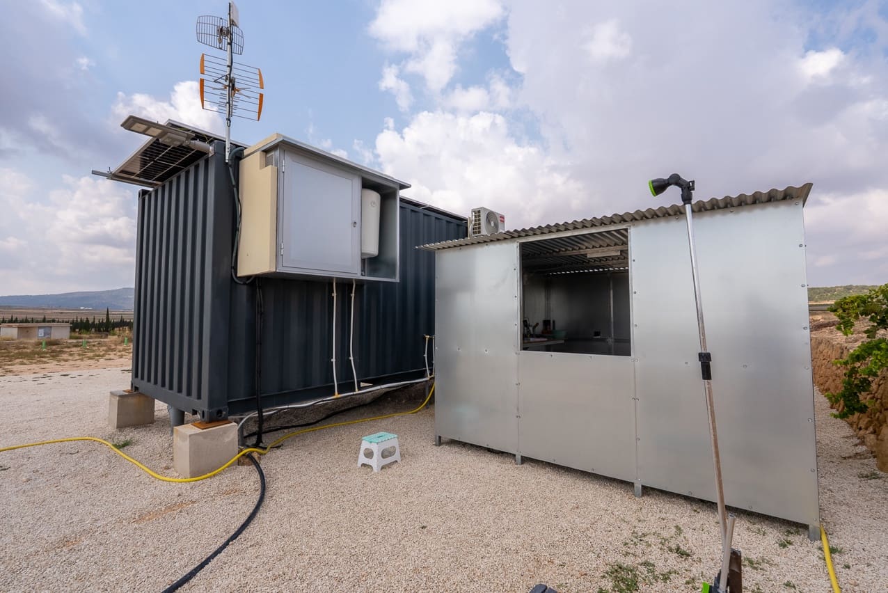 Grunde uden byggetilladelser til salg i Culebron - € 99.000 (Ref: 9187472)