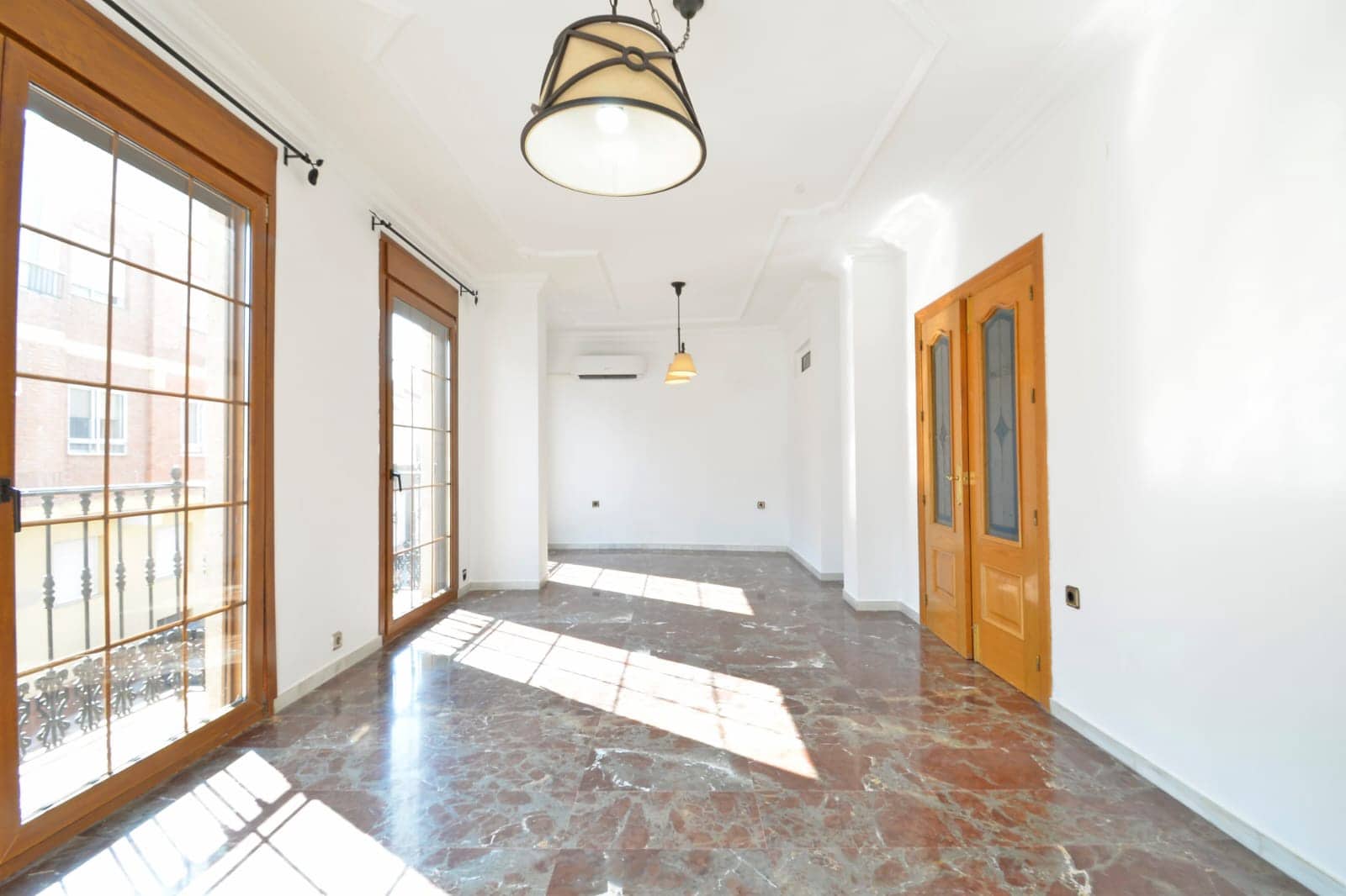 4 soveværelse Byhus til salg i Sax med swimmingpool - € 249.000 (Ref: 9194269)