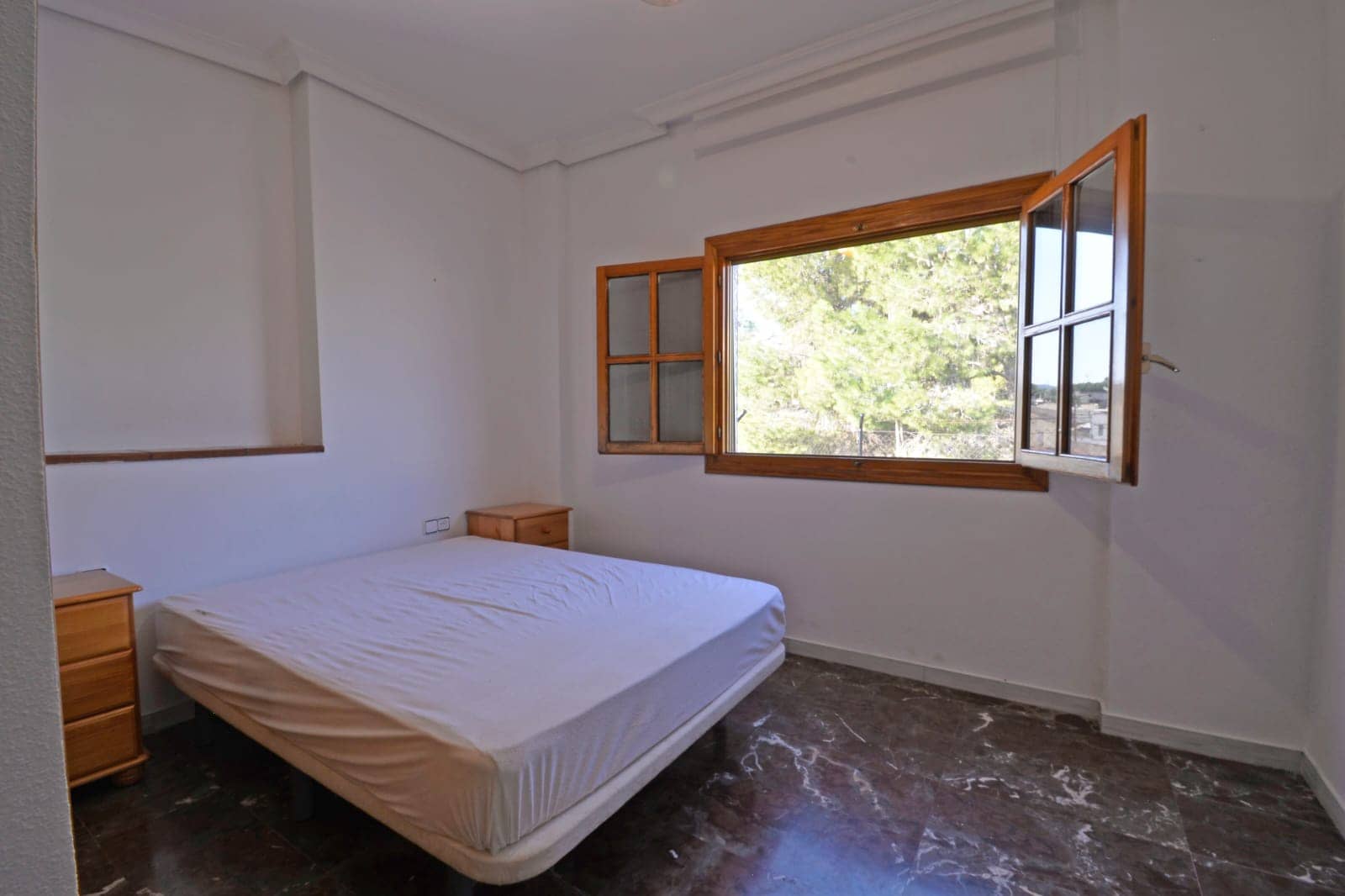 4 soveværelse Byhus til salg i Sax med swimmingpool - € 249.000 (Ref: 9194269)