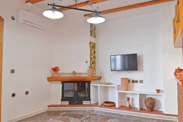 4 soveværelse Byhus til salg i Sax med swimmingpool - € 249.000 (Ref: 9194269)