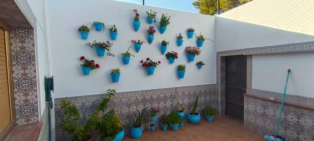 4 soveværelse Byhus til salg i Sax med swimmingpool - € 249.000 (Ref: 9194269)