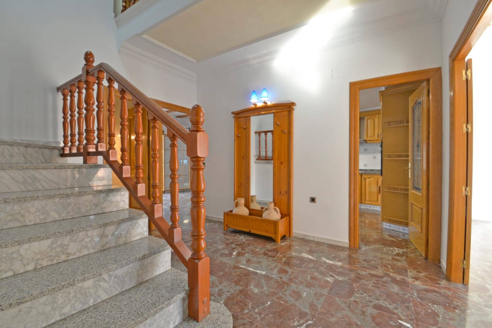 4 soveværelse Byhus til salg i Sax med swimmingpool - € 249.000 (Ref: 9194269)