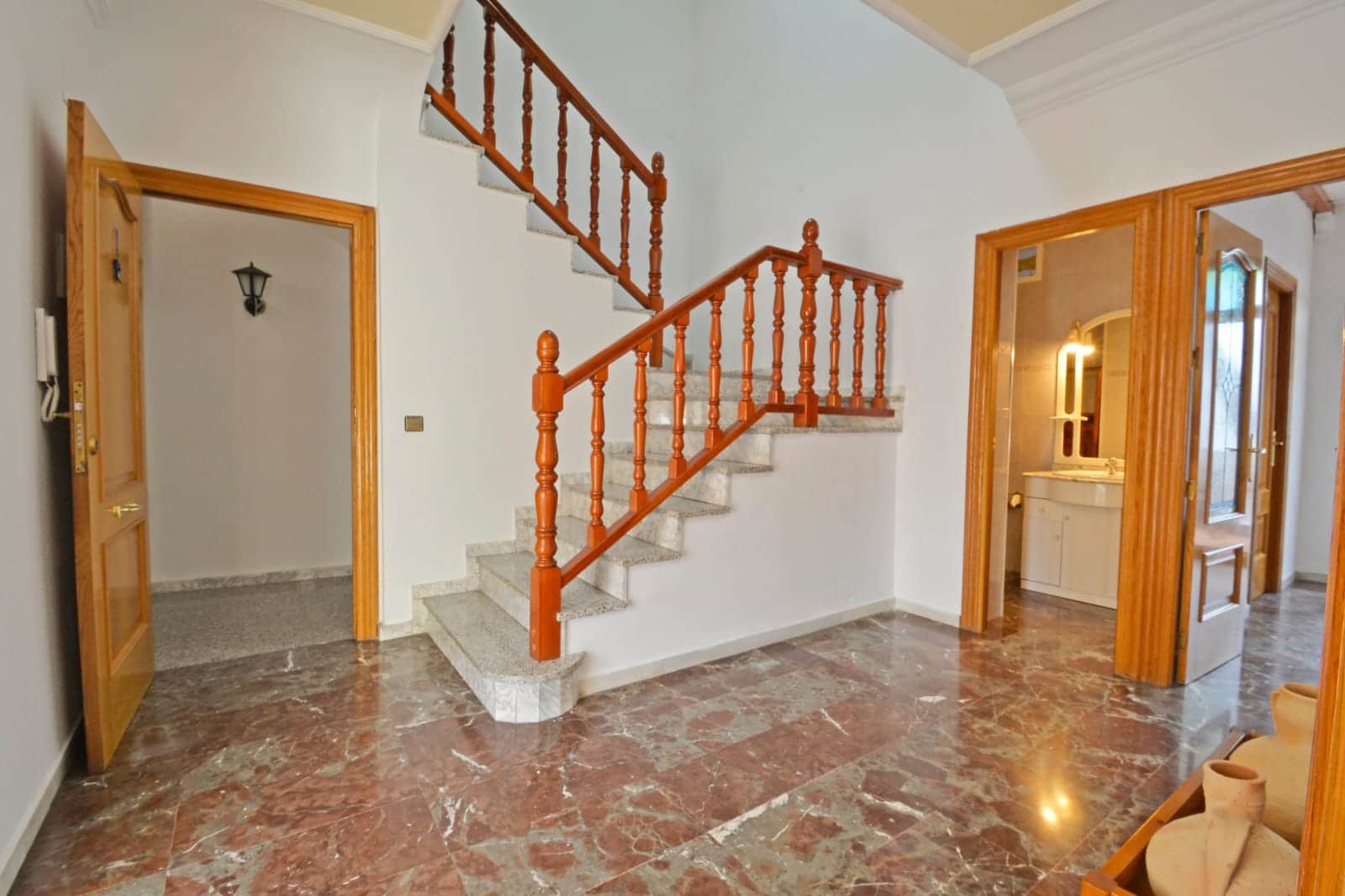 4 soveværelse Byhus til salg i Sax med swimmingpool - € 249.000 (Ref: 9194269)