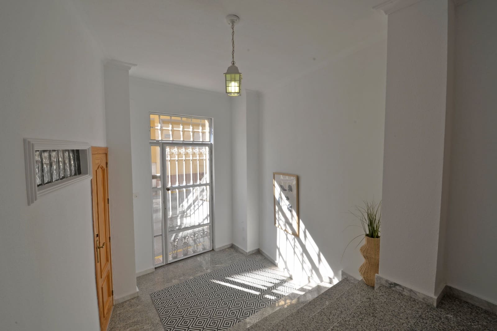 4 bedroom Townhouse for sale in Sax with pool - € 249,000 (Ref: 9194269)