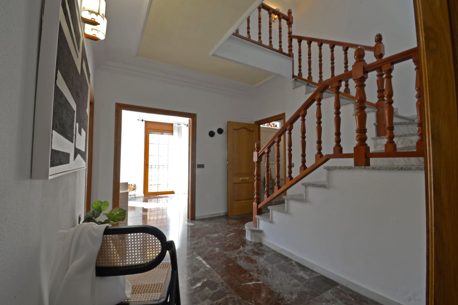 4 bedroom Townhouse for sale in Sax with pool - € 249,000 (Ref: 9194269)