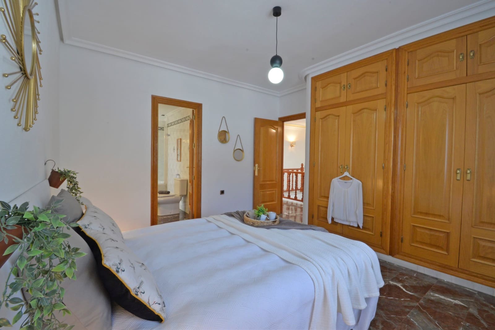 4 bedroom Townhouse for sale in Sax with pool - € 249,000 (Ref: 9194269)