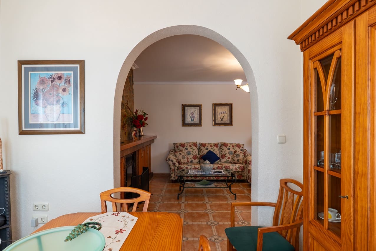 5 bedroom Villa for sale in Villena with pool - € 449,000 (Ref: 9207757)