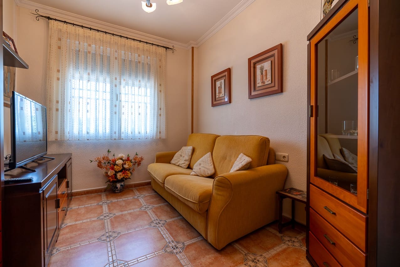 5 bedroom Villa for sale in Villena with pool - € 449,000 (Ref: 9207757)