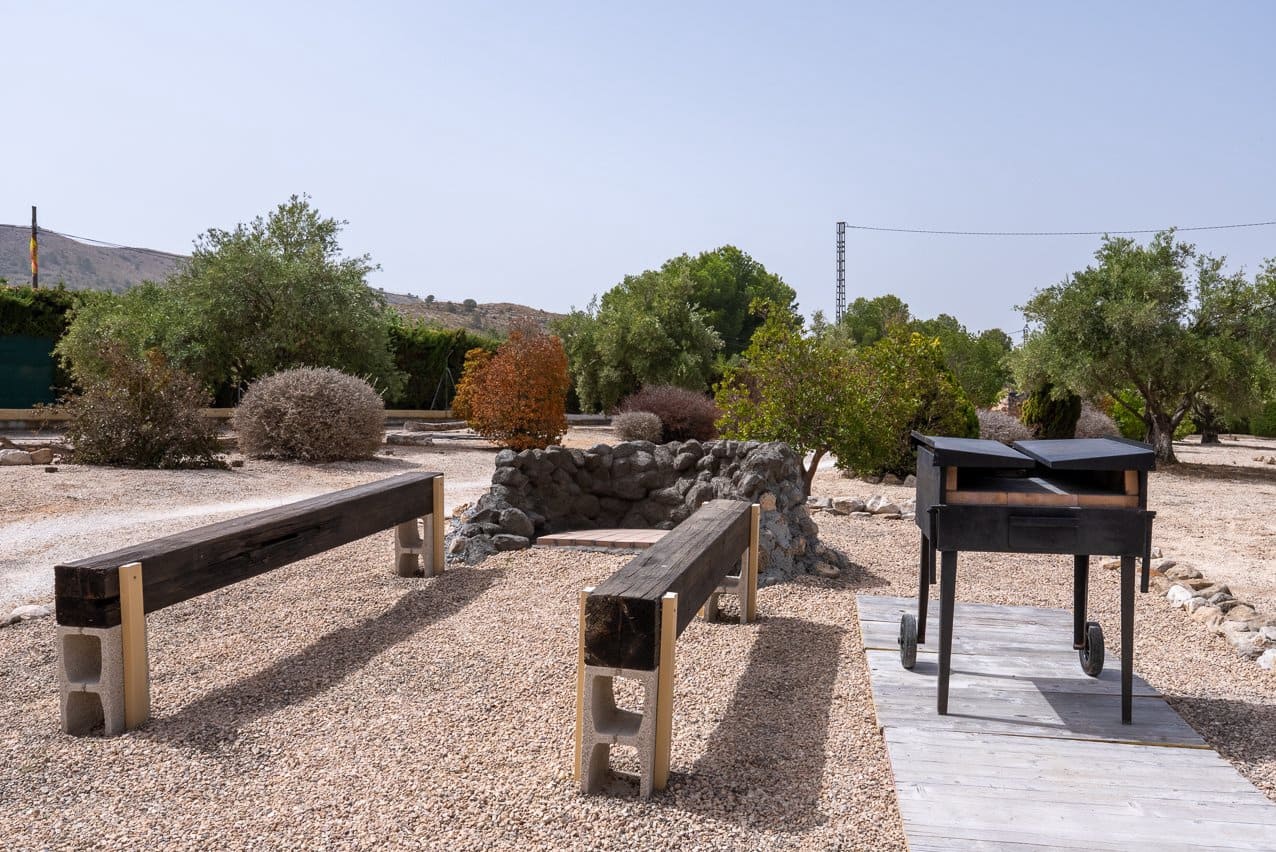 5 Zimmer Villa zu verkaufen in Villena mit Pool - 395.000 € (Ref: 9207757)