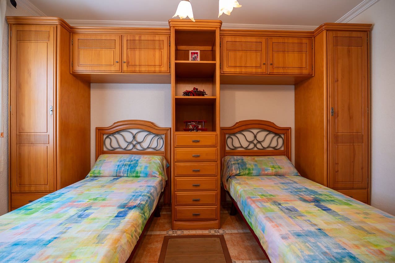 5 Zimmer Villa zu verkaufen in Villena mit Pool - 395.000 € (Ref: 9207757)
