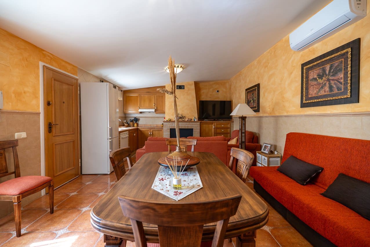 5 Zimmer Villa zu verkaufen in Villena mit Pool - 395.000 € (Ref: 9207757)