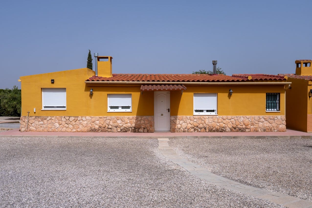 5 Zimmer Villa zu verkaufen in Villena mit Pool - 395.000 € (Ref: 9207757)