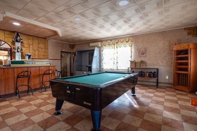 Ristorante/Bar in vendita in Pinoso con piscina - 480.000 € (Rif: 9216773)