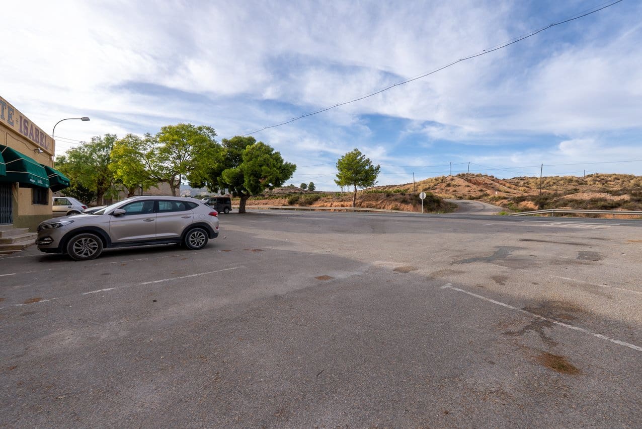 Restaurant/Bar til salgs i Pinoso med svømmebasseng - € 480 000 (Ref: 9216773)