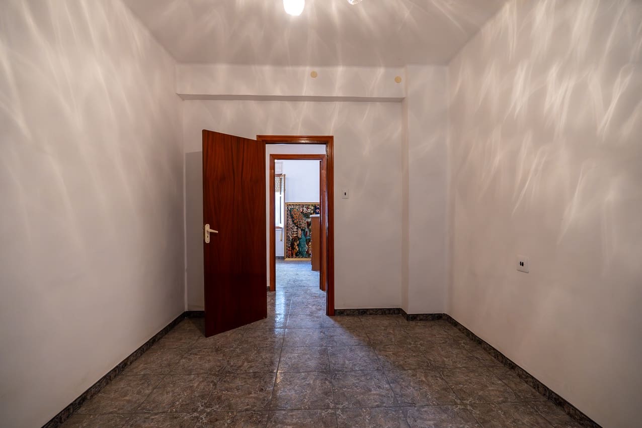 6 soverom Hus til salgs i Macisvenda med svømmebasseng - € 85 000 (Ref: 9221431)