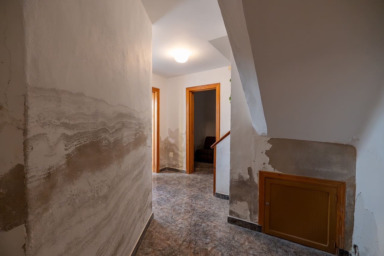 6 soverom Hus til salgs i Macisvenda med svømmebasseng - € 85 000 (Ref: 9221431)