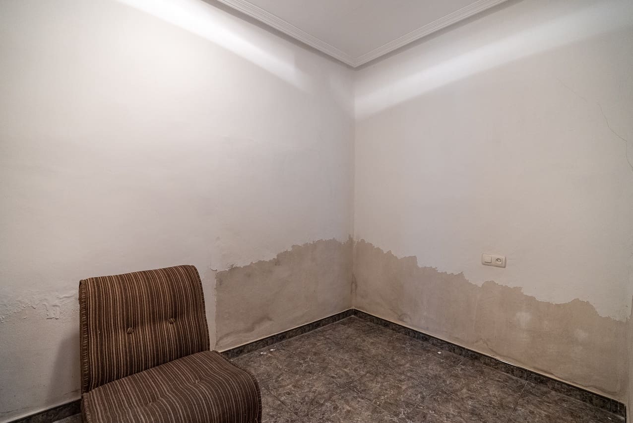 6 soverom Hus til salgs i Macisvenda med svømmebasseng - € 85 000 (Ref: 9221431)