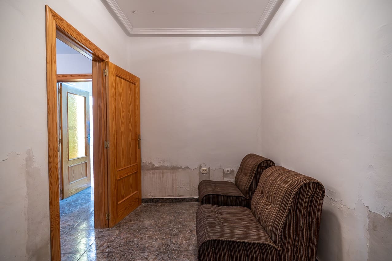 6 soverom Hus til salgs i Macisvenda med svømmebasseng - € 85 000 (Ref: 9221431)