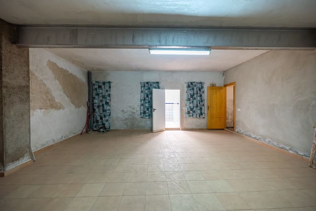 6 bedroom Townhouse for sale in Macisvenda, Abanilla with pool - € 85,000 (Ref: 9221431)