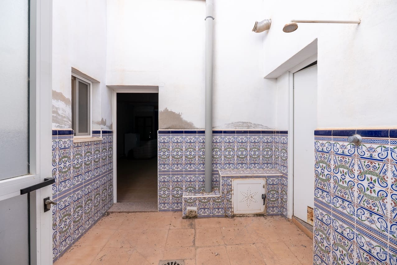 6 soverom Hus til salgs i Macisvenda med svømmebasseng - € 85 000 (Ref: 9221431)